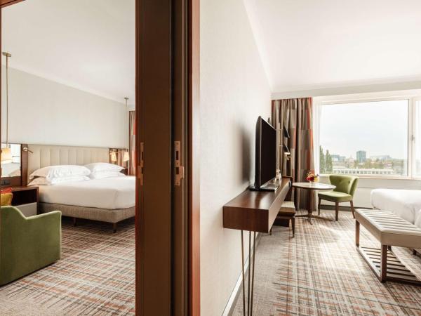 Hilton Amsterdam : photo 2 de la chambre chambres familiales communicantes 