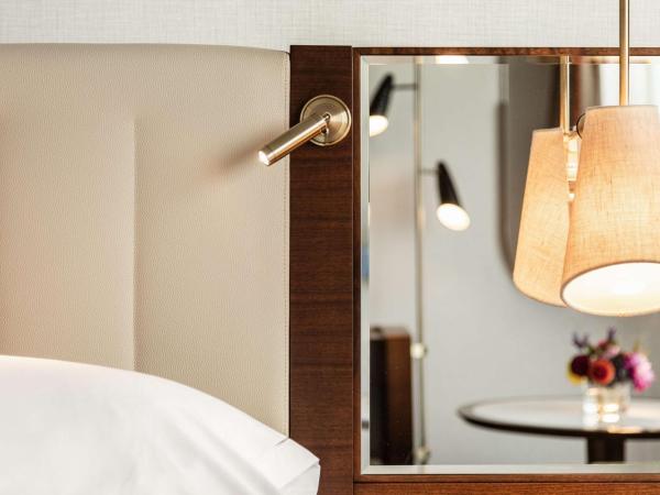 Hilton Amsterdam : photo 5 de la chambre chambre lit king-size deluxe