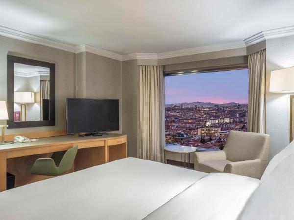 Ankara HiltonSA : photo 1 de la chambre suite deluxe avec lit king-size