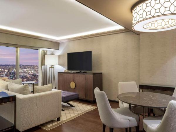 Ankara HiltonSA : photo 4 de la chambre suite capitale avec accès au salon