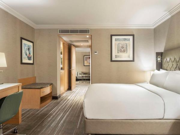 Ankara HiltonSA : photo 5 de la chambre suite deluxe avec lit king-size