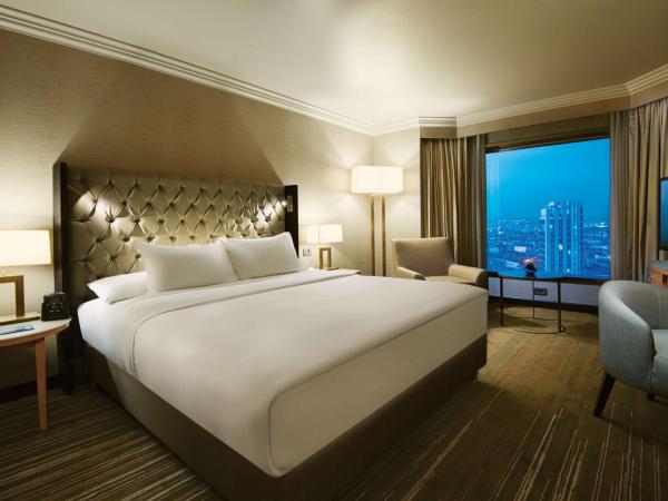 Ankara HiltonSA : photo 8 de la chambre suite deluxe avec lit king-size