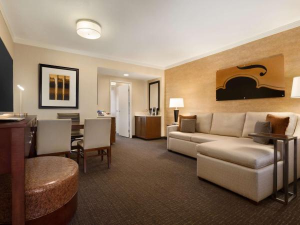 Embassy Suites by Hilton Austin Downtown South Congress : photo 1 de la chambre suite 1 chambre lit king-size - adaptée aux personnes malentendantes - non-fumeurs