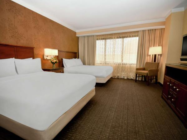 Embassy Suites by Hilton Austin Downtown South Congress : photo 2 de la chambre suite 2 chambres lit queen-size avec 2 lits queen-size