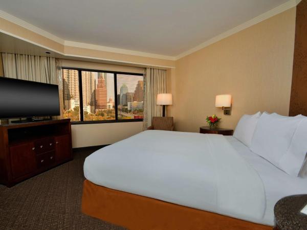 Embassy Suites by Hilton Austin Downtown South Congress : photo 4 de la chambre suite lit king-size premium - vue sur ville - non-fumeurs