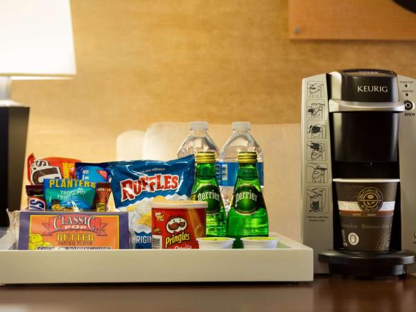 Embassy Suites by Hilton Austin Downtown South Congress : photo 3 de la chambre suite premium avec lit king-size - non-fumeurs