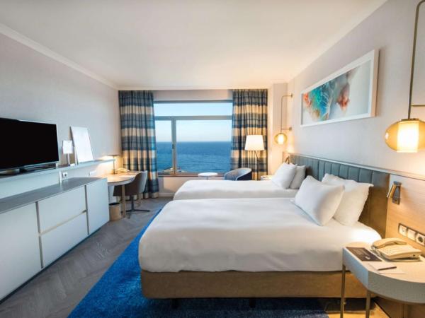 Hilton Diagonal Mar Barcelona : photo 3 de la chambre chambre lits jumeaux exécutive avec vue sur la mer

