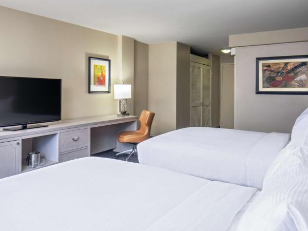 DoubleTree by Hilton Hotel Nashville Downtown : photo 4 de la chambre chambre avec 2 grands lits queen-size
