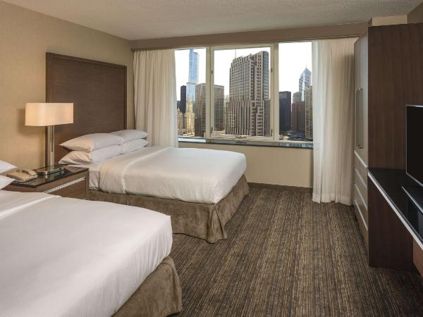 Embassy Suites by Hilton Chicago Downtown Magnificent Mile : photo 1 de la chambre suite double premium avec 2 lits doubles - vue sur ville