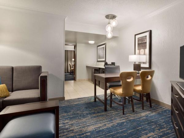 Embassy Suites by Hilton Columbus : photo 3 de la chambre chambre lit king-size - accessible aux personnes à mobilité réduite - non-fumeurs 