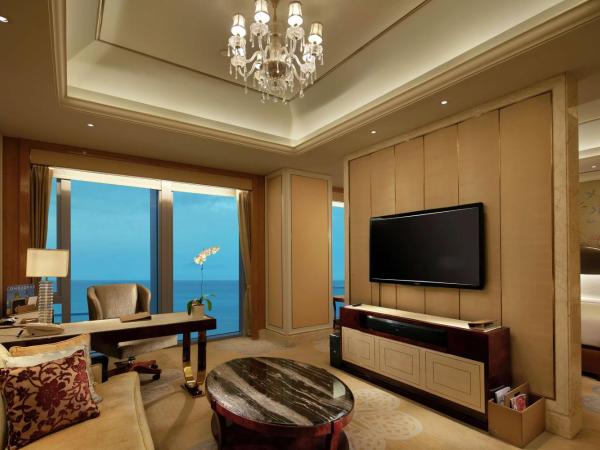 Conrad Dalian : photo 1 de la chambre deluxe harbour suite - lounge access