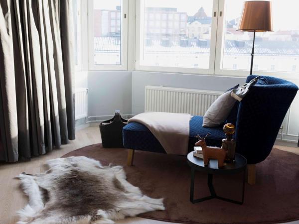 Hilton Helsinki Strand : photo 7 de la chambre suite lit king-size - vue sur mer