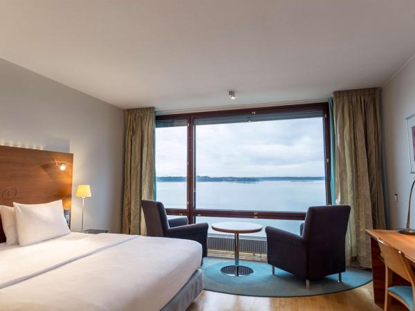 Hilton Helsinki Kalastajatorppa : photo 2 de la chambre chambre lit king-size deluxe avec vue
