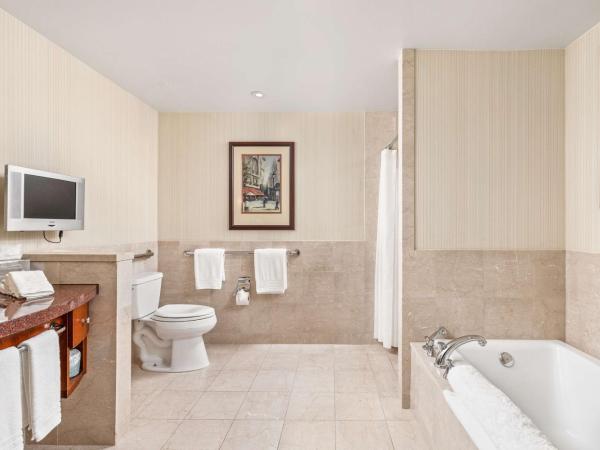 Conrad Indianapolis : photo 7 de la chambre deluxe king room with transfer shower - mobility access