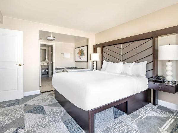 Hilton Grand Vacations Club on the Las Vegas Strip : photo 2 de la chambre suite 2 chambres avec canapé-lit et cuisine