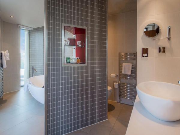 Hilton Liverpool City Centre : photo 4 de la chambre suite d’angle lit king-size