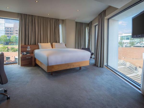 Hilton Liverpool City Centre : photo 3 de la chambre suite d’angle lit king-size