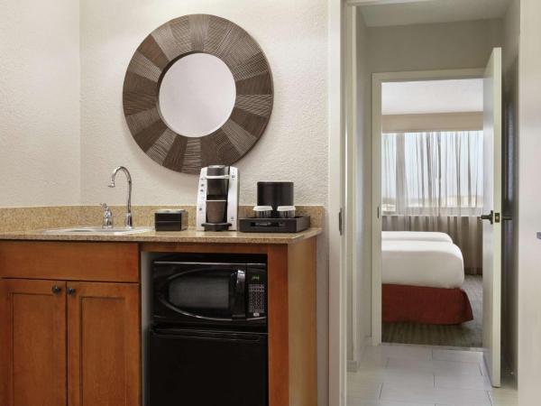 Embassy Suites by Hilton Orlando International Drive ICON Park : photo 3 de la chambre suite premium