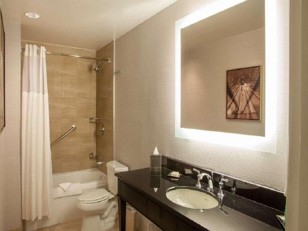 Hilton New Orleans / St. Charles Avenue : photo 4 de la chambre chambre double avec 2 lits doubles - adaptée aux personnes malentendantes