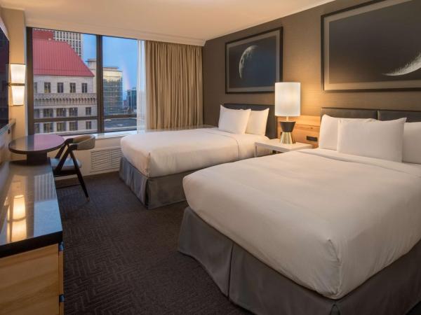 Hilton Portland Downtown : photo 1 de la chambre chambre double avec 2 lits doubles