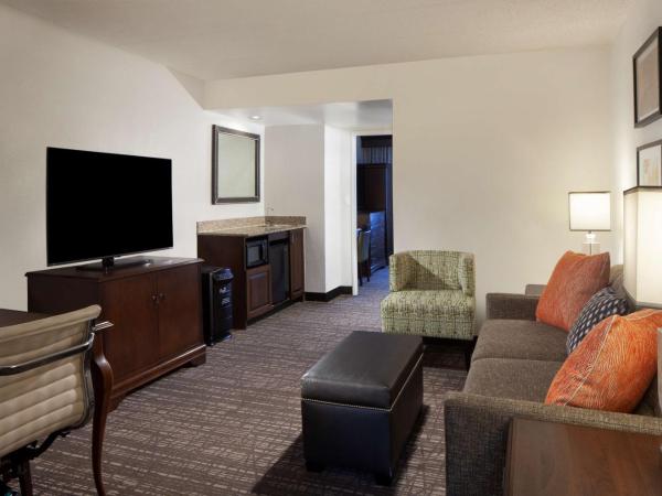 Embassy Suites by Hilton Philadelphia Airport : photo 7 de la chambre suite double premium