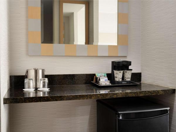 DoubleTree by Hilton Hotel Philadelphia Center City : photo 6 de la chambre chambre lit king-size standard