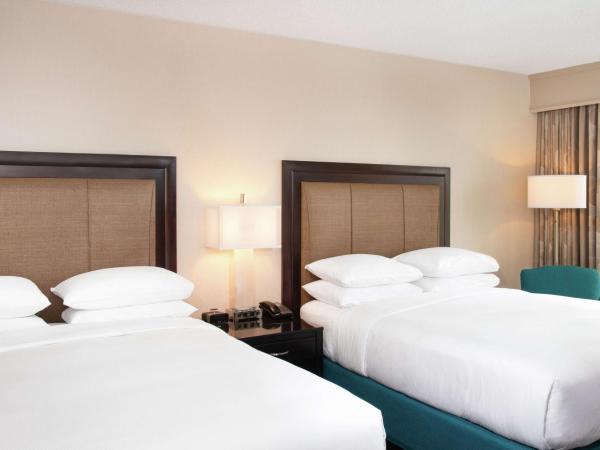 Hilton San Diego Airport/Harbor Island : photo 1 de la chambre chambre double avec 2 lits doubles - non-fumeurs