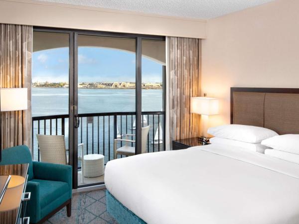 Hilton San Diego Airport/Harbor Island : photo 2 de la chambre suite 1 chambre lit king-size - vue sur port