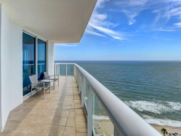 Hilton Fort Lauderdale Beach Resort : photo 1 de la chambre suite 1 chambre avec lit king-size - vue sur océan