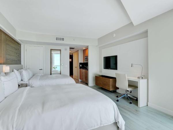 Hilton Fort Lauderdale Beach Resort : photo 2 de la chambre suite junior avec 2 lits queen-size - vue sur océan