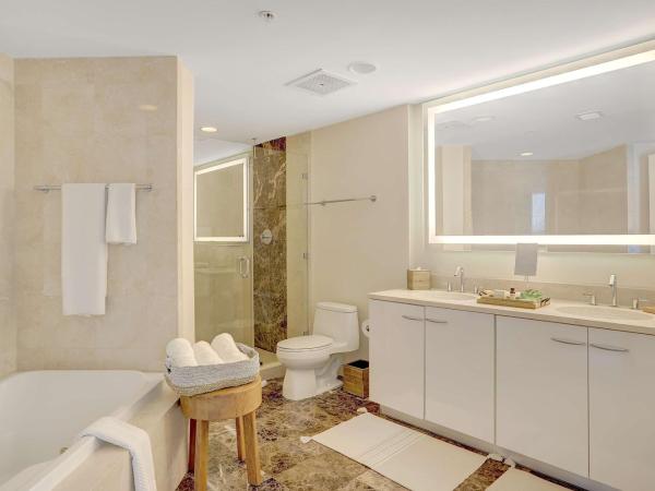 Hilton Fort Lauderdale Beach Resort : photo 7 de la chambre suite 1 chambre lit king-size - vue sur océan