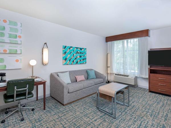 Homewood Suites by Hilton Atlanta Perimeter Center : photo 6 de la chambre studio avec 2 lits queen-size - adaptée aux personnes malentendantes