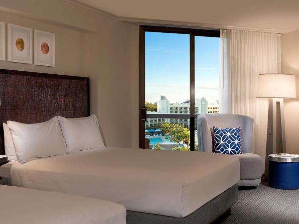 Hilton Orlando Buena Vista Palace - Disney Springs Area : photo 3 de la chambre suite familiale 1 chambre avec 2 lits queen-size 
