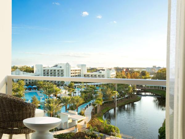 Hilton Orlando Buena Vista Palace - Disney Springs Area : photo 5 de la chambre chambre lit king-size