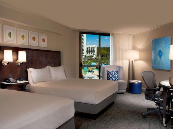Hilton Orlando Buena Vista Palace - Disney Springs Area : photo 2 de la chambre chambre avec 2 lits queen-size - vue sur piscine