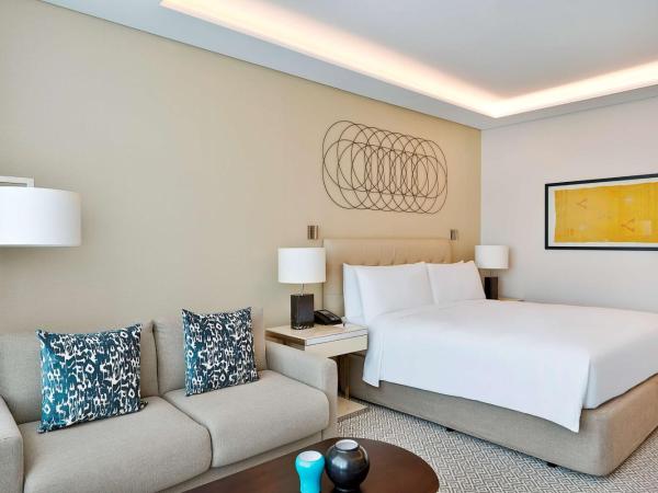 Hilton Tanger City Center : photo 2 de la chambre chambre lit king-size - accessible aux personnes à mobilité réduite