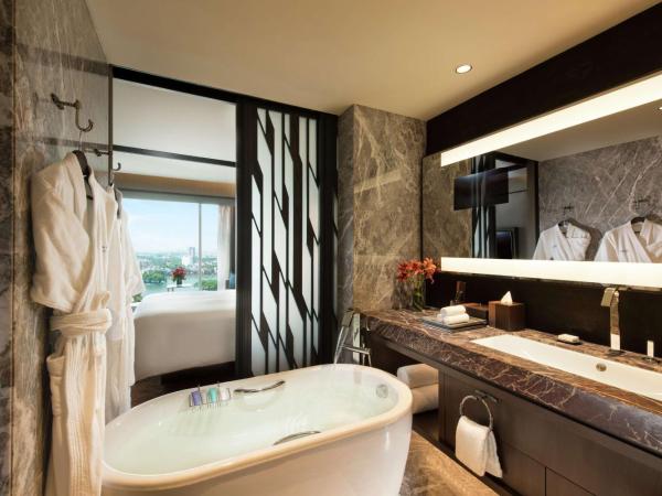 Conrad Bengaluru : photo 1 de la chambre deluxe king room with lake view - high floor