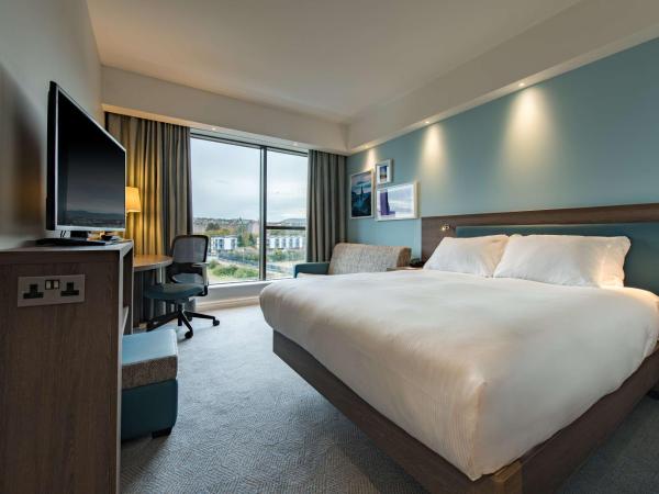 Hampton By Hilton Edinburgh West End : photo 3 de la chambre chambre lit queen-size avec canapé-lit