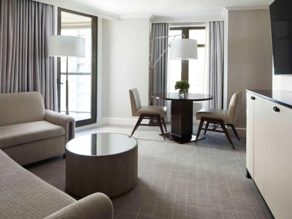 Waldorf Astoria Atlanta Buckhead : photo 5 de la chambre astoria king suite with kitchenette and two terraces