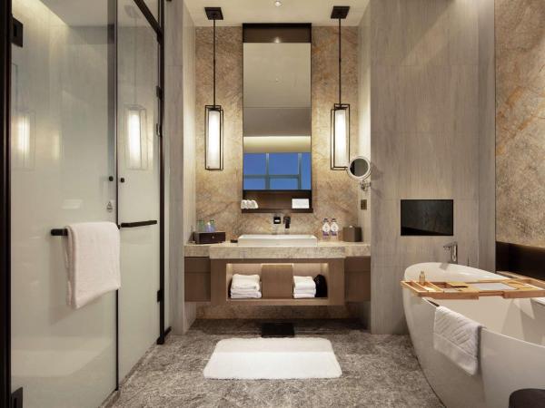 Doubletree By Hilton Suzhou Wujiang : photo 7 de la chambre suite lit king-size exécutive