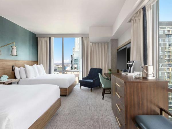 Carte Hotel San Diego Downtown, Curio Collection By Hilton : photo 4 de la chambre queen room with two queen beds and panoramic views