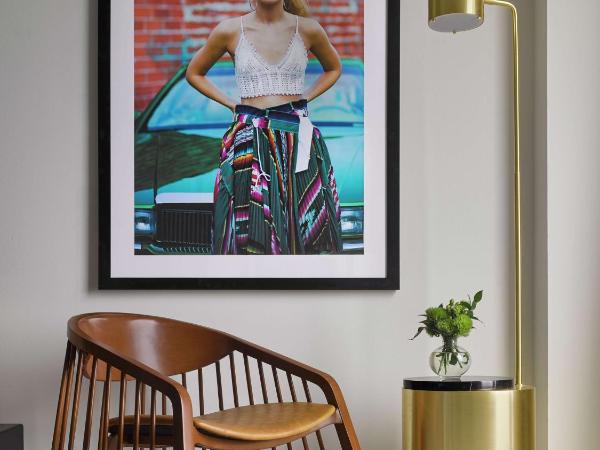 C. Baldwin, Curio Collection by Hilton : photo 1 de la chambre chambre lit king-size