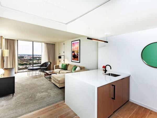 C. Baldwin, Curio Collection by Hilton : photo 4 de la chambre suite d'angle 1 chambre