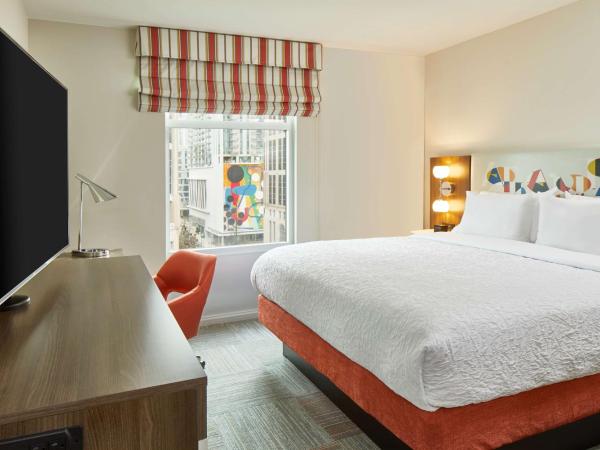 Hampton Inn & Suites Atlanta-Midtown, Ga : photo 2 de la chambre chambre lit king-size
