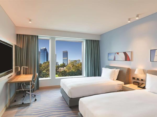 Doubletree By Hilton Perth Waterfront : photo 1 de la chambre chambre lits jumeaux