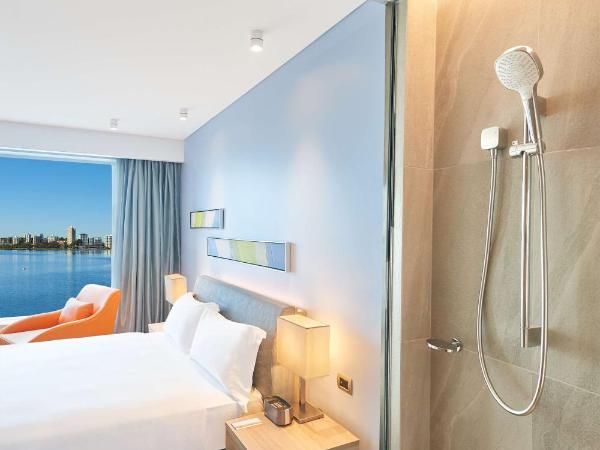 Doubletree By Hilton Perth Waterfront : photo 2 de la chambre chambre lit king-size - vue sur rivière