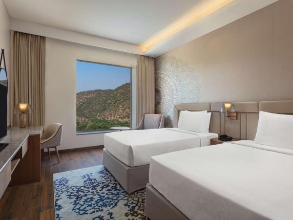 DoubleTree By Hilton Jaipur Amer : photo 2 de la chambre twin room with range view