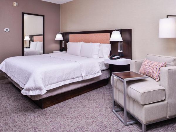 Hampton Inn Albuquerque - University/Midtown : photo 4 de la chambre chambre lit king-size - non-fumeurs