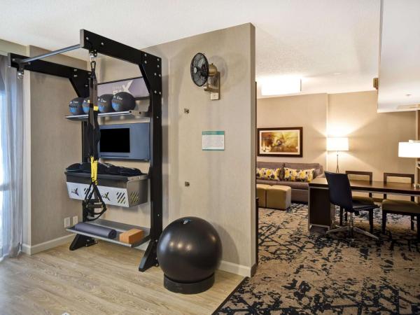 Hilton Charlotte Airport Hotel : photo 2 de la chambre fitness king suite