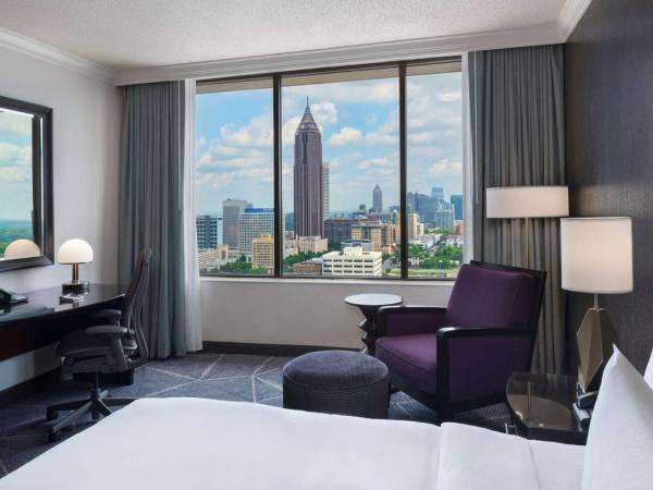 Hilton Atlanta : photo 4 de la chambre chambre lit king-size